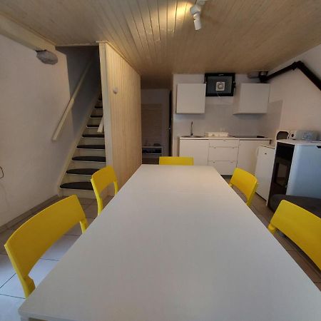Apartmaji Hedera 코멘 지방 자치제 외부 사진