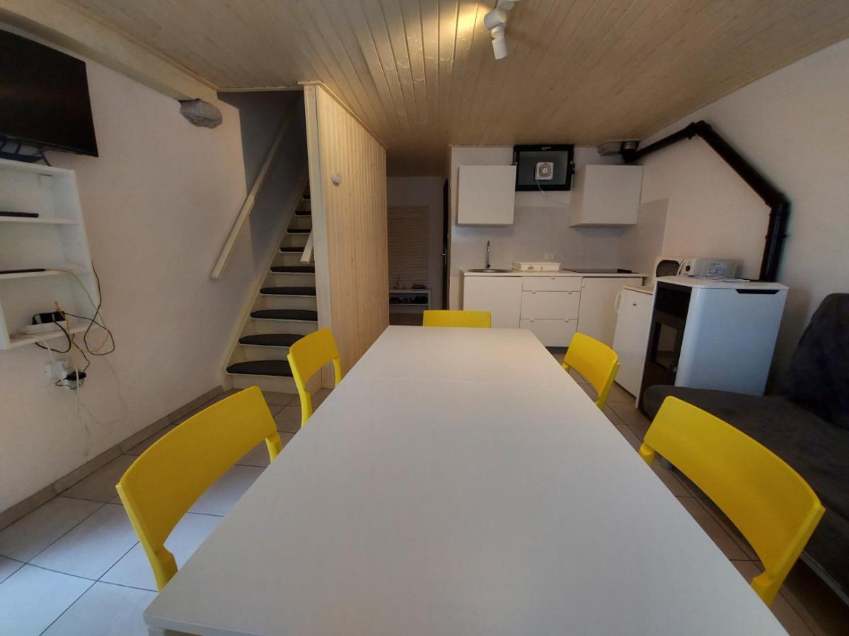 Apartmaji Hedera 코멘 지방 자치제 외부 사진