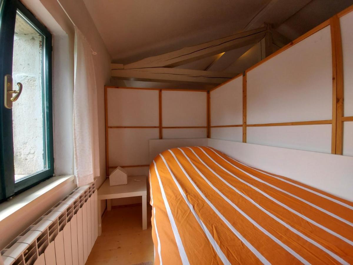 Apartmaji Hedera 코멘 지방 자치제 외부 사진